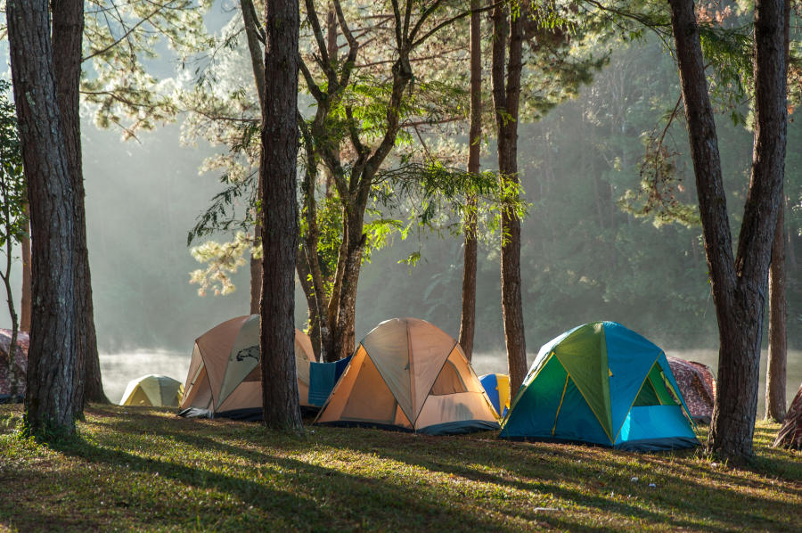 tente camping bord riviere